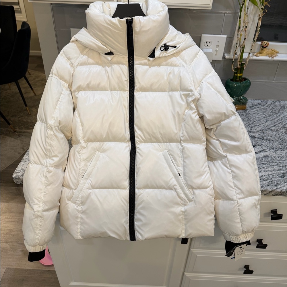 S13 Women's White Puffer Jacket